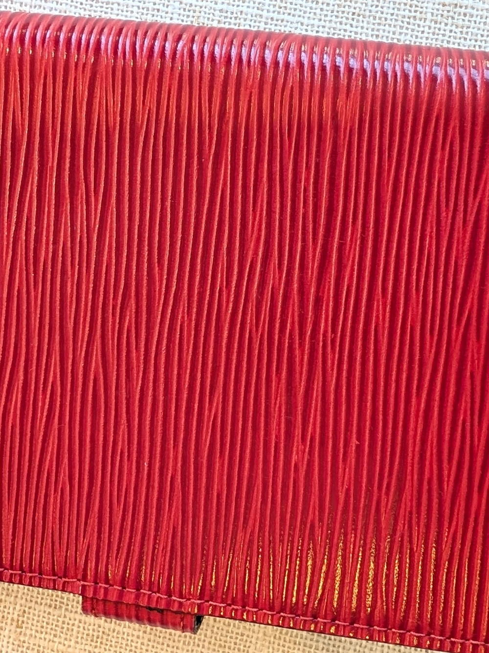 ❌SOLD ❌Louis Vuitton Red Epi Leather Agenda Cover Passport Size - Picture 8 of 8